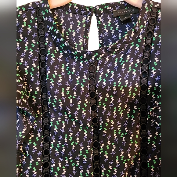 Dark Blue Ann Taylor floral butterfly sleeve blouse with Lace Insertions - Picture 2 of 4